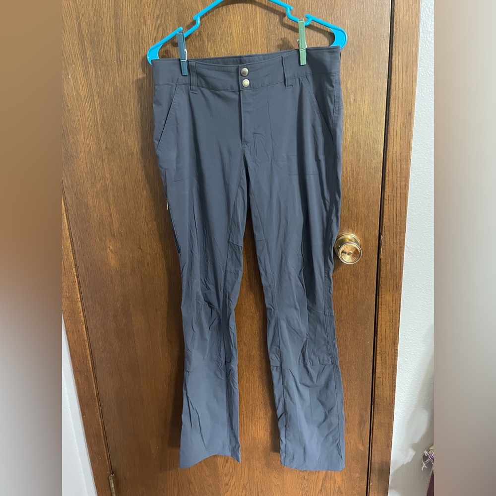 *SOLD* Columbia Omni-Shield Hiking Pants
